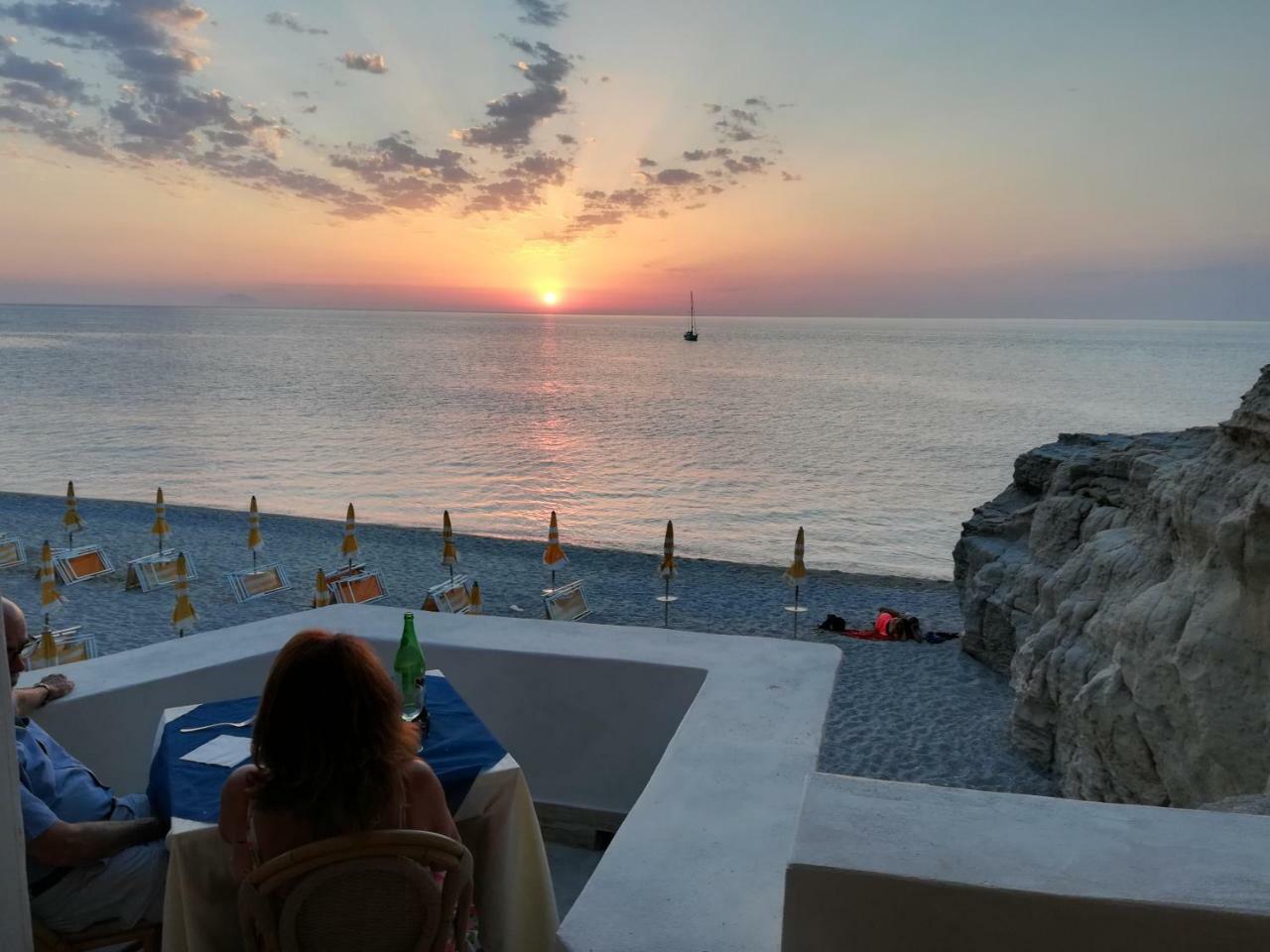 Le Roccette Mare Beach Hotel & Restaurant Tropea Exteriör bild